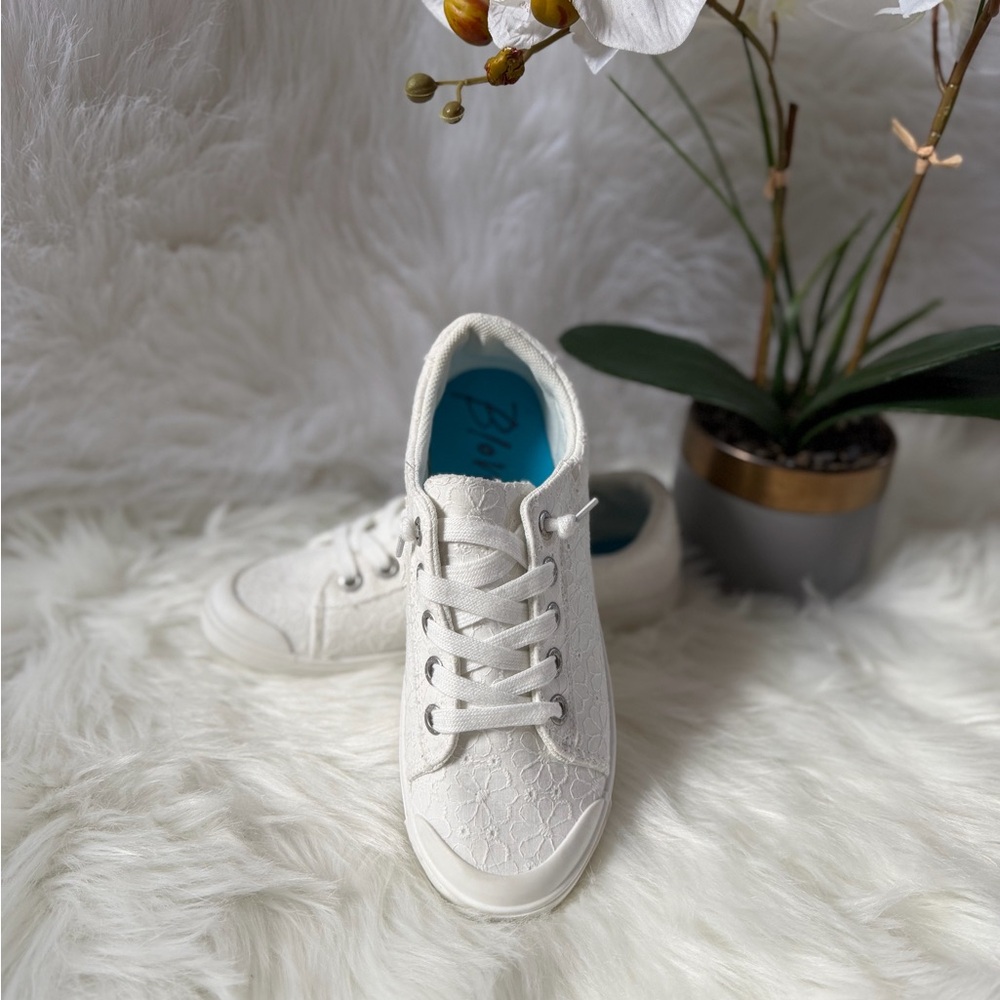 Blowfish Malibu White Textured Women's Sneakers